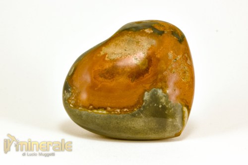 OG758-3_minerali_collezione_oggetti_lavorati_cuore_diaspro_madagascar