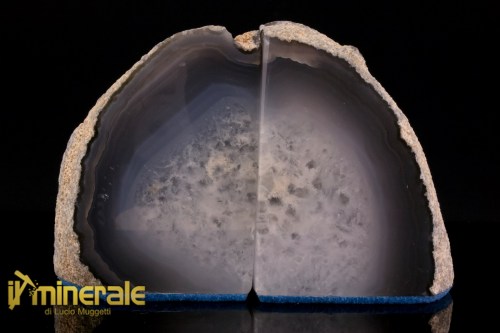 OG761-1_pietre_dure_minerali_oggetti_lavorati_arredamento_agata_quarzo