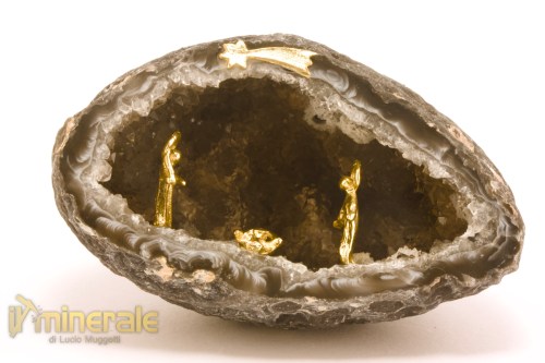 OG767-2_pietre_dure_minerali_oggetti_lavorati_arredamento_agata_quarzo_presepio