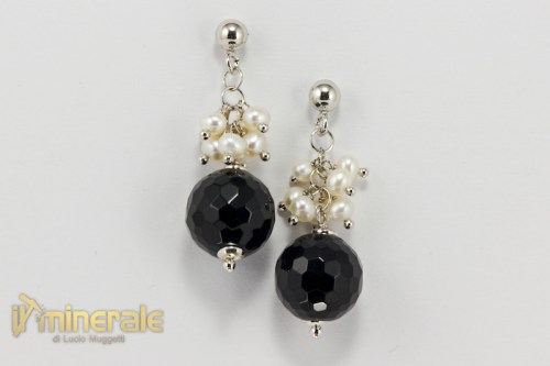 OR070pNs1600-2_gioielli_argento_orecchini_pendenti_pietre_dure_onice_perle_coltivate.logo