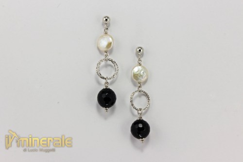 OR071Ns1260-2_gioielli_argento_orecchini_pendenti_pietre_dure_onice_perle_coltivate.logo