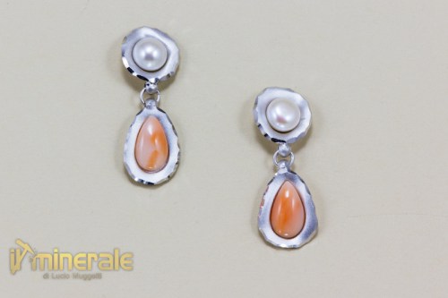 OR1-18Ful3360-2_gioielli_argento_pietre_dure_orecchini_corallo_rosa_perle_coltivate_silver_jewels_gemstones_earrings.logo