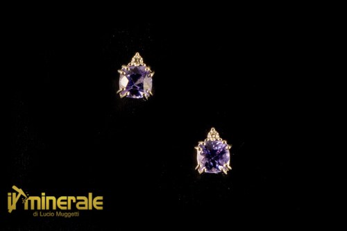 OR11-22Oxy255-1_gioielli_oro_pietre_dure_semipreziose_preziose_orecchini_pressione_tanzanite_brillanti.logo