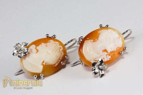 OR12-22Ful5760-2_gioielli_argento_orecchini_pietre_dure_cammeo_conchiglia-640
