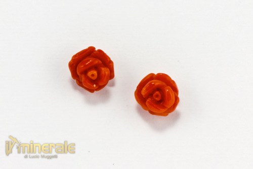OR4-22Ful4800-2_gioielli_argento_pietre_dure_orecchini_pressione_fiori_corallo_rosso.logo