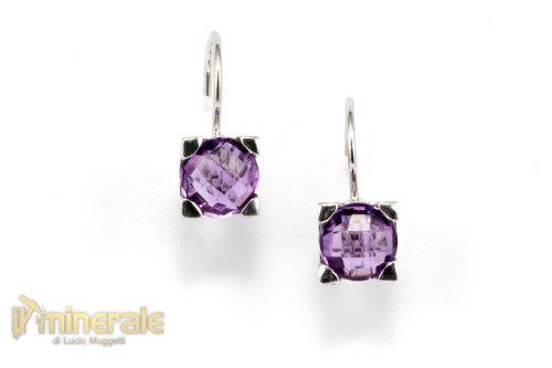OR5-21Hub1890-2_gioielli_argento_rodio_orecchini_monachella_pietre_dure_ametista_briolette.logo