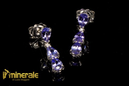 OR6-21Oxy330-1_gioielli_oro_orecchini_pietre_dure_semipreziose_preziose_tanzanite_brillanti.logo