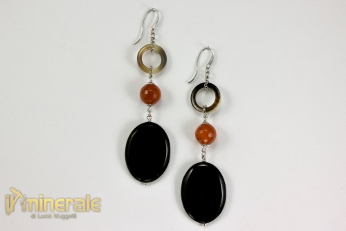 ORC4-24Ns1600-2_gioielli_argento_orecchini_pendenti_corno_pietre_dure_corniola
