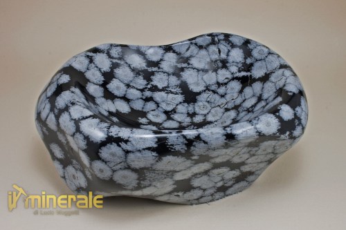 og107-2_minerali_arredamento_pietre_lavorate_ossidiana.logo